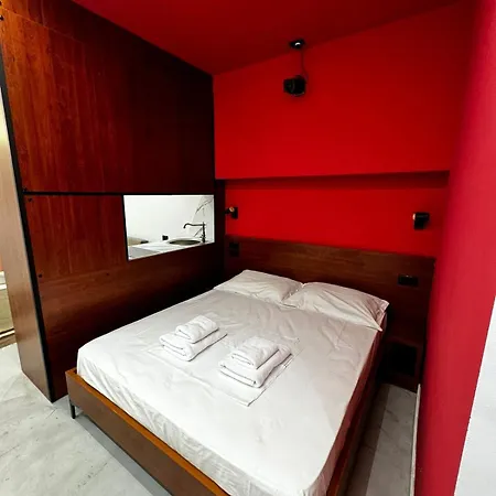 Center 1 Apartment *